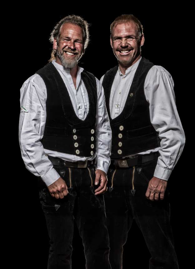 Portrait von den Holzmeister Chefs Christian Julino und Markus Haidt
